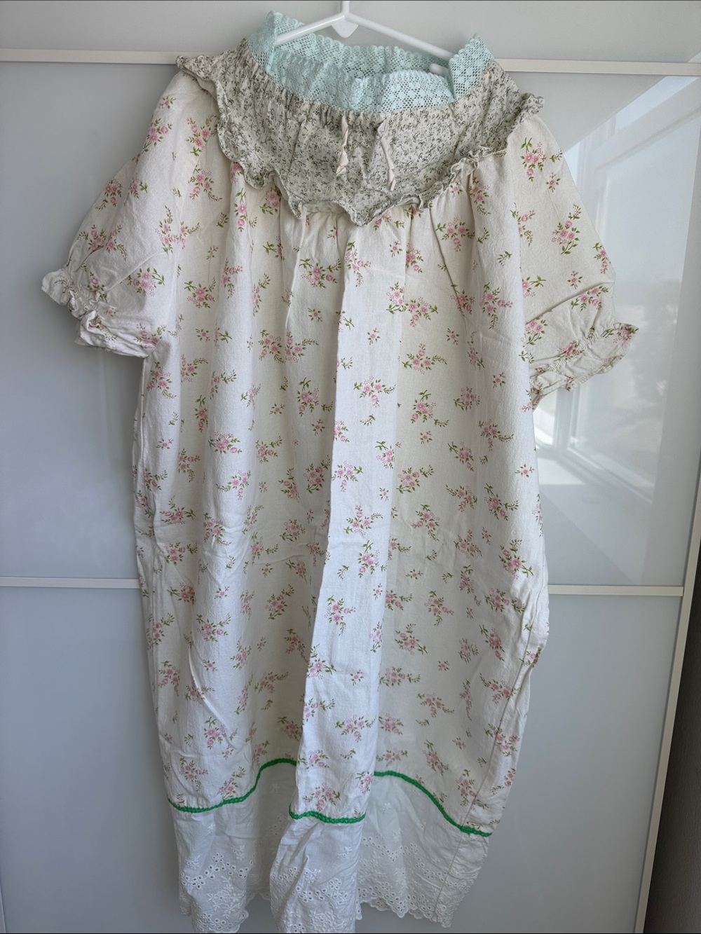 Tambere kids Floral Cotton dress with Lace Trim - White & Pink size6
